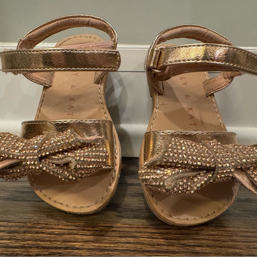 Kelly and Katie Toddler Girls Bow Sandals